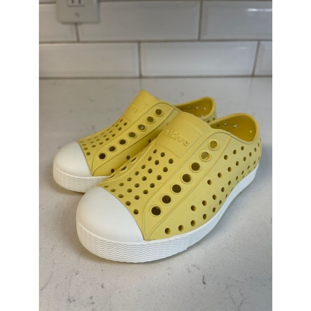 Native Kids' Jefferson Water Friendly Slip-On Sneaker Gone Bananas Yellow Size 8